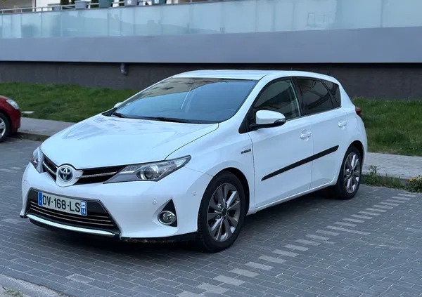 toyota auris góra Toyota Auris cena 50500 przebieg: 152000, rok produkcji 2015 z Góra